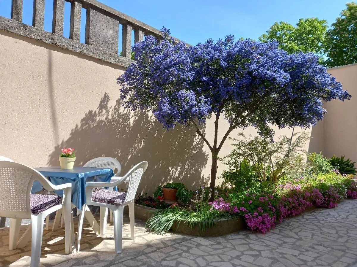 Apartment Punta Pula 0*,  Croatia
