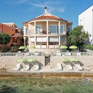 Kiara , Bibinje Kroatien